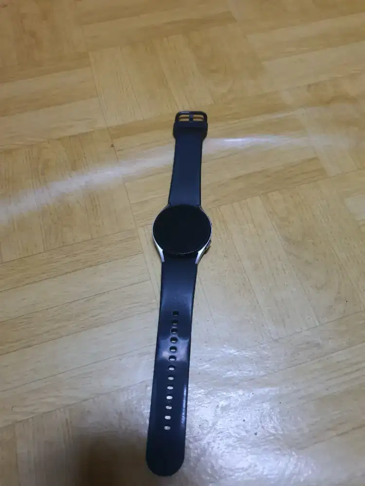 (MATOT) Samsung Galaxy Watch 4 LTE 40mm Silver