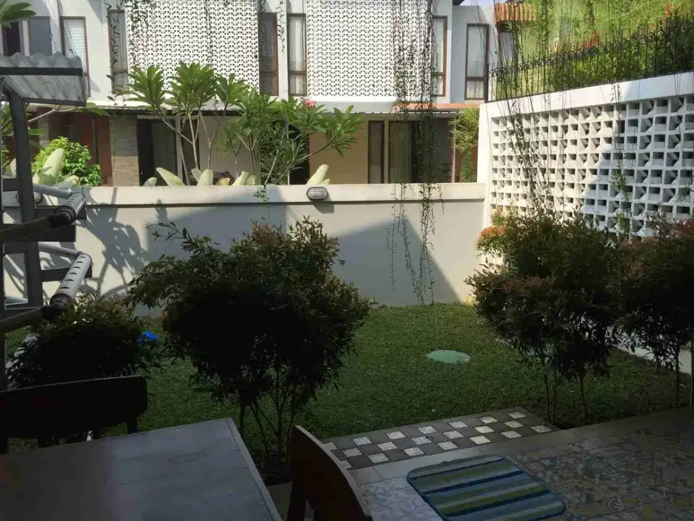 Rumah discovery bagus  SDH renov rapi jual cepat masih nego