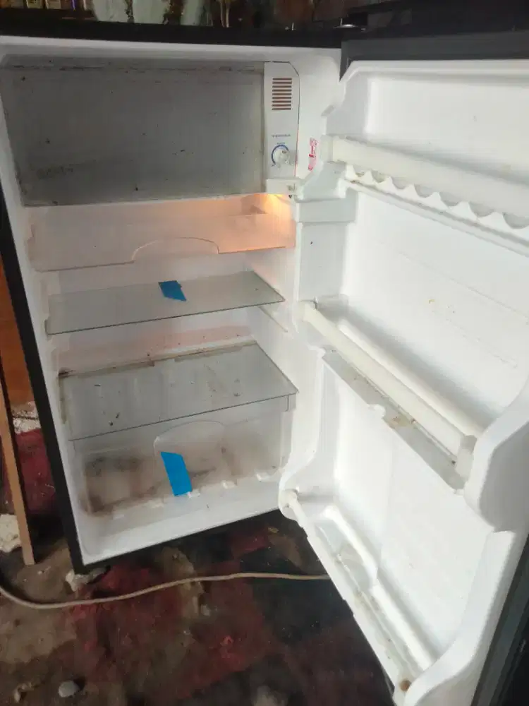 Kulkas 1 pintu merk Sharp