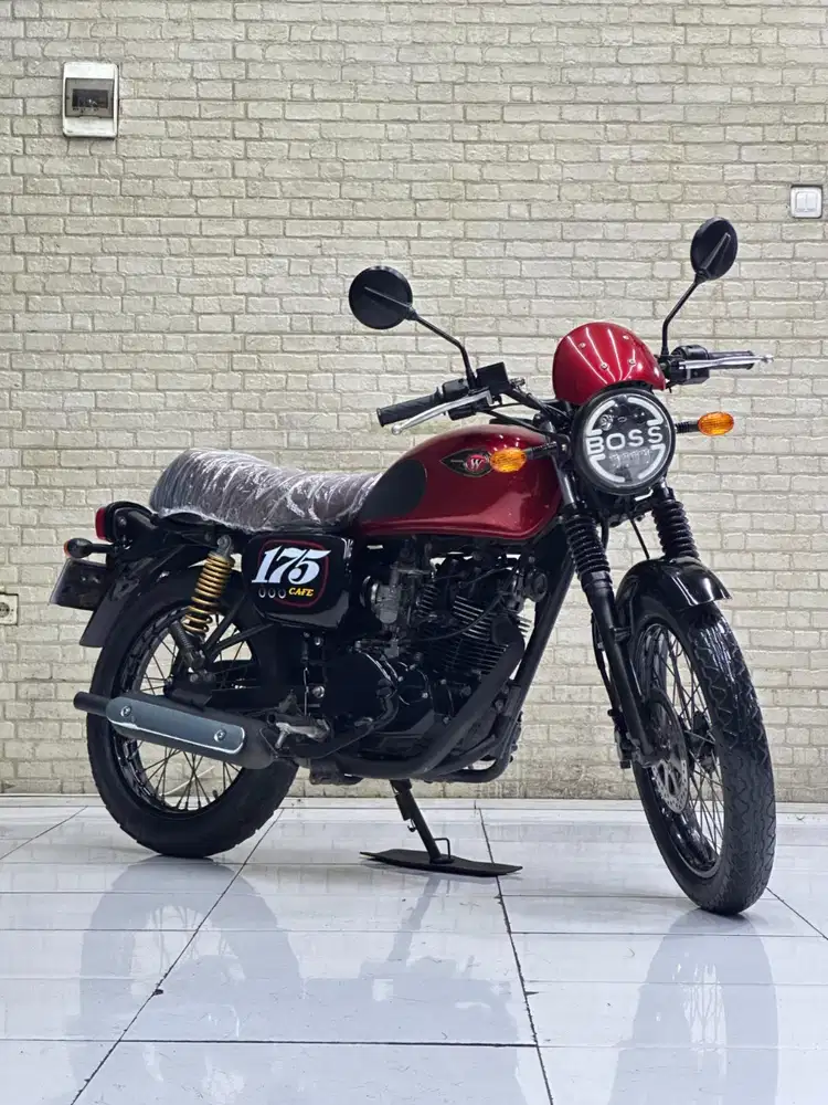 Warna Favorit Caferacer! Kawasaki W175 Cafe - Wulan Mustika Kepuh