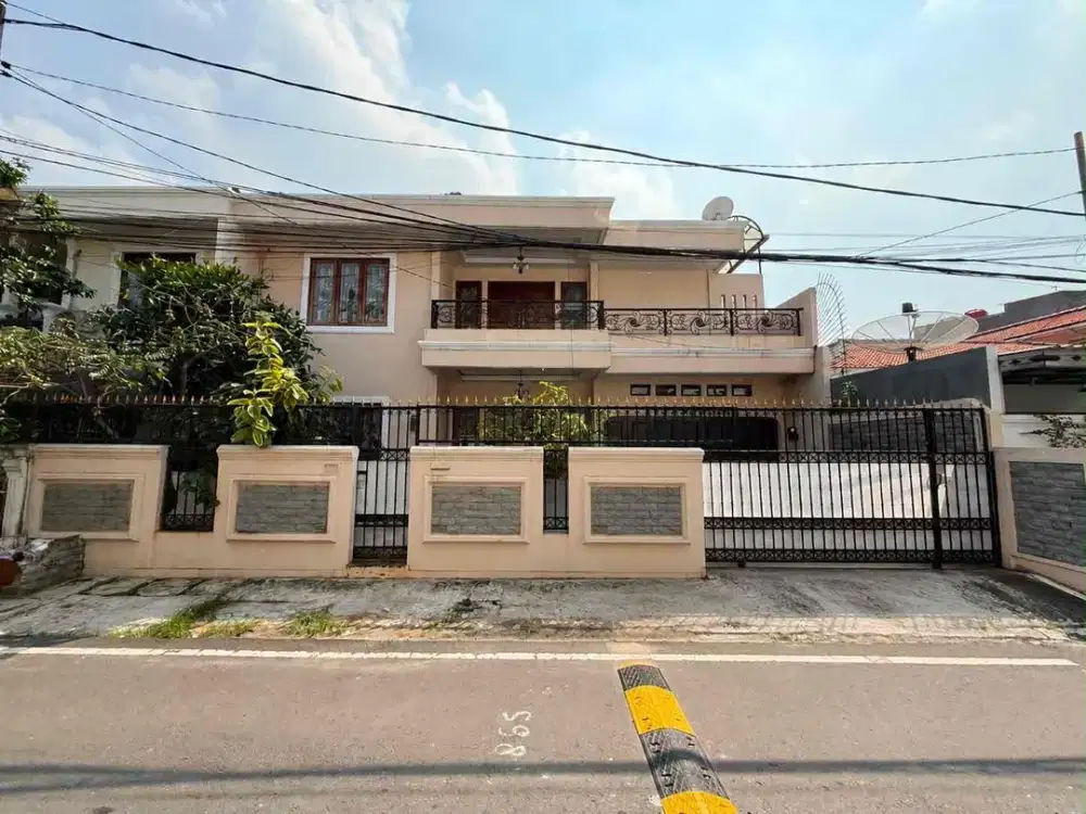 DIJUAL RUMAH 2 LANTAI ( CEMPAKA PUTIH JAKARTA PUSAT )
