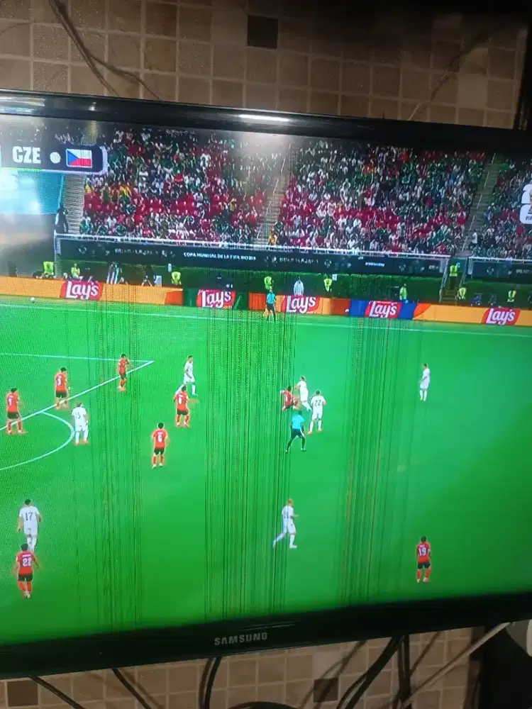 SAMSUNG LED 32 INCH BLM PERNAH SERVICE BARANG SESUAI GAMBAR