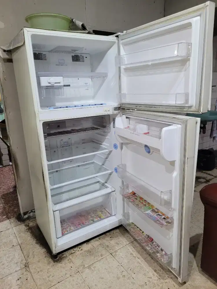 Kulkas 2 pintu LG GN-M562GPC