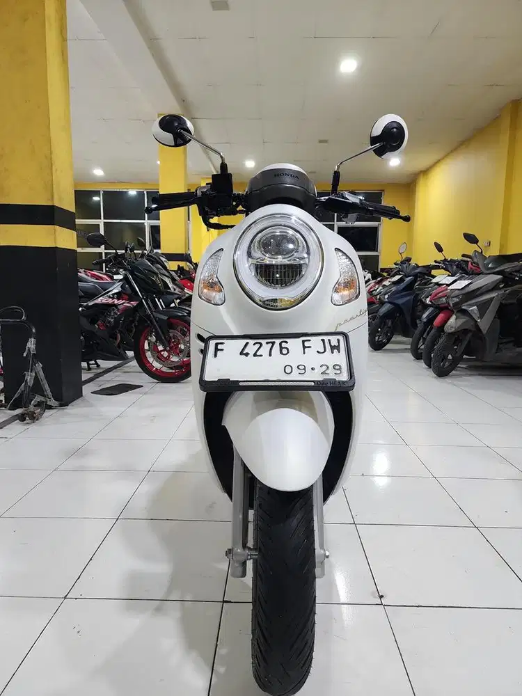 HONDA SCOOPY PRESTIGE 2024
