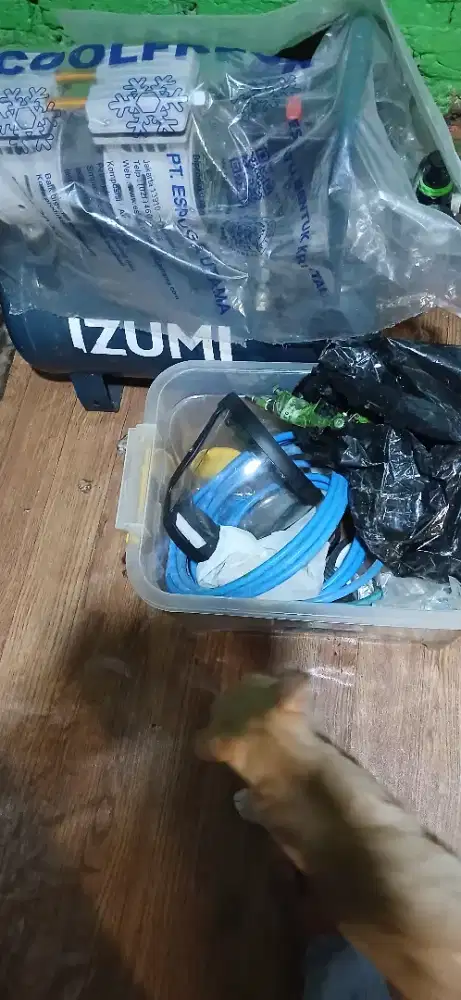 Dijual kompresor izumi+alat² cat