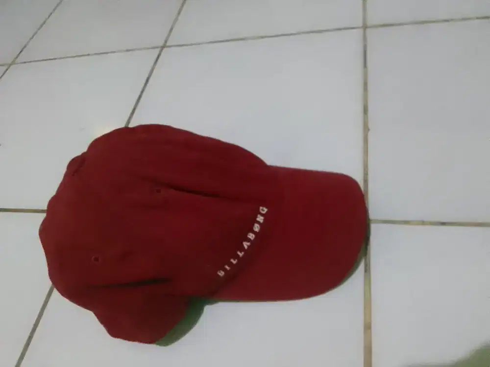 Topi ori billabong jual cepat aja 75.000 nett