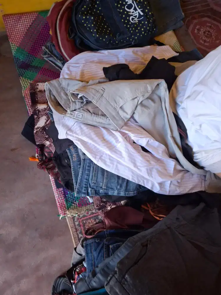 Baju Bekas berkualitas