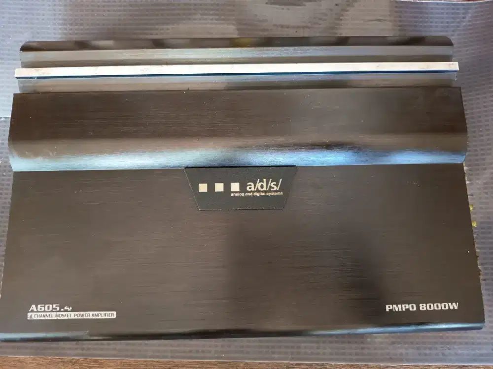 Power Amplifier Mobil a/d/s/ 4 channel