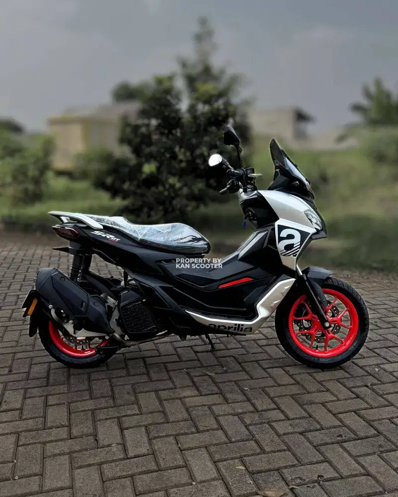 APRILIA SR GT 200 2024 BERGARANSI