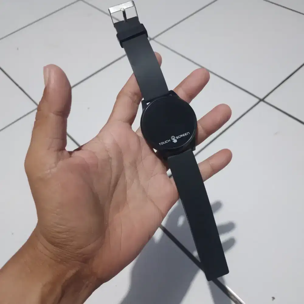 Jam tangan LED Digital