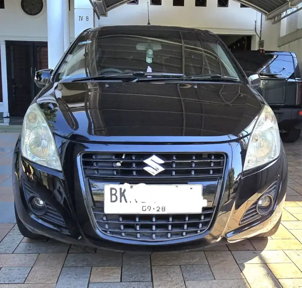 Suzuki Splash Automatic GL 2013 Hitam