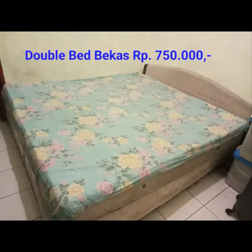 Double Bed Bekas