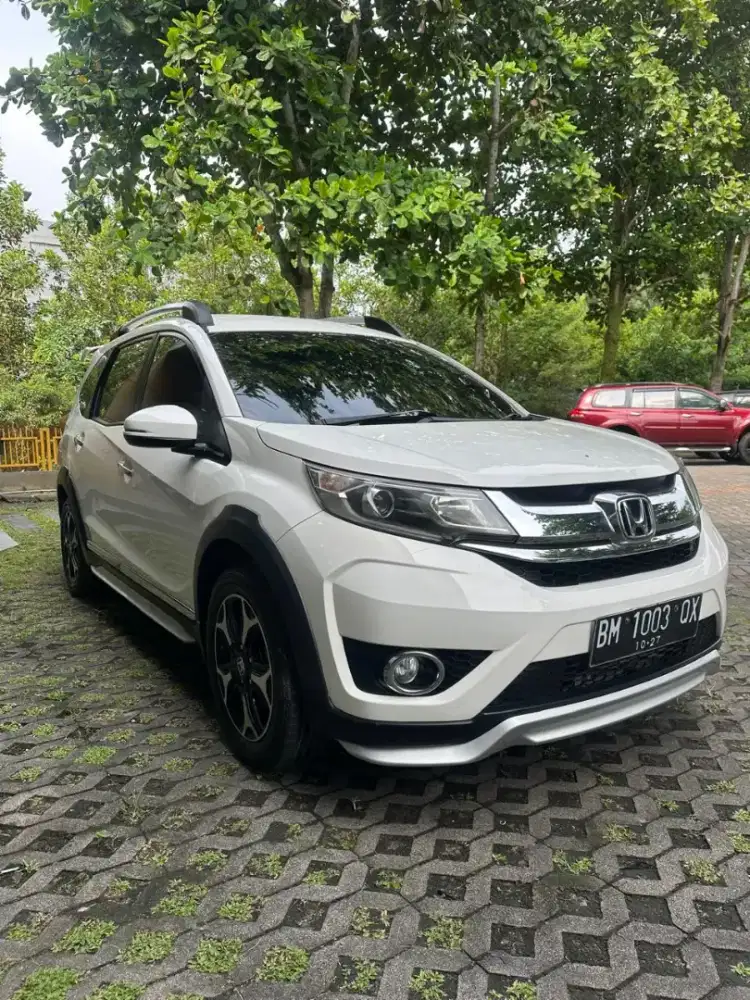 Honda BRV Prestige AT 2017 km low