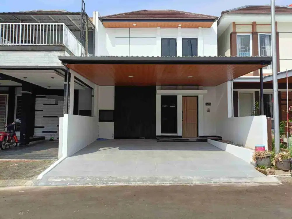 Dijual cepat rumah minimalis 2 lantai rapi siap huni di kota wisata