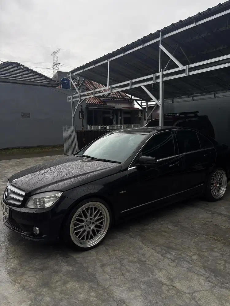 Mercedes-Benz C230 2010 Bensin