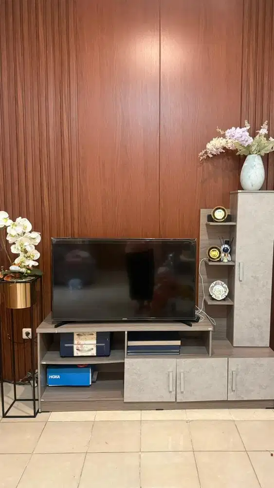 Lemari TV Rak TV