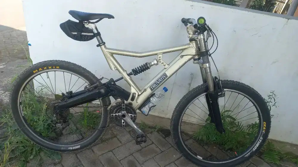 Sepeda fullsus coyote extreme USA