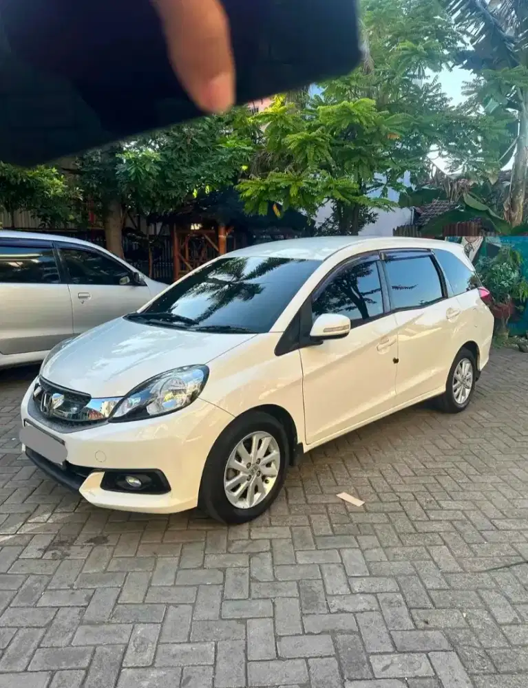 Mobilio e CVT 2014 AT