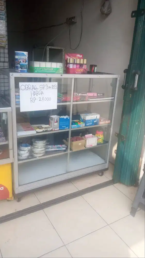 Etalase Display serbaguna