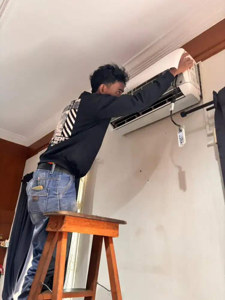 SERVICE AC MEDAN BERGARANSI