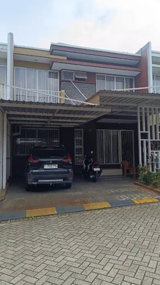 DIJUAL RUMAH 2 LANTAI SIAP HUNI DI GRAND CIBUBUR COUNTRY