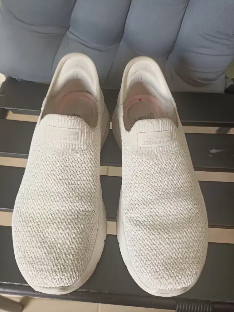 sepatu skecher slip ins cewe size 36