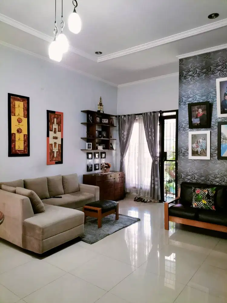 Dijual Rumah Hook Siap Pakai di Taman Kopo Indah 3