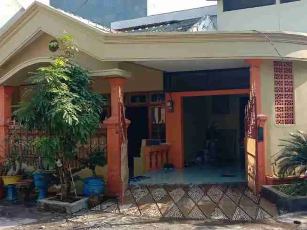 dijual rumah di Babatan indah Wiyung Surabaya barat