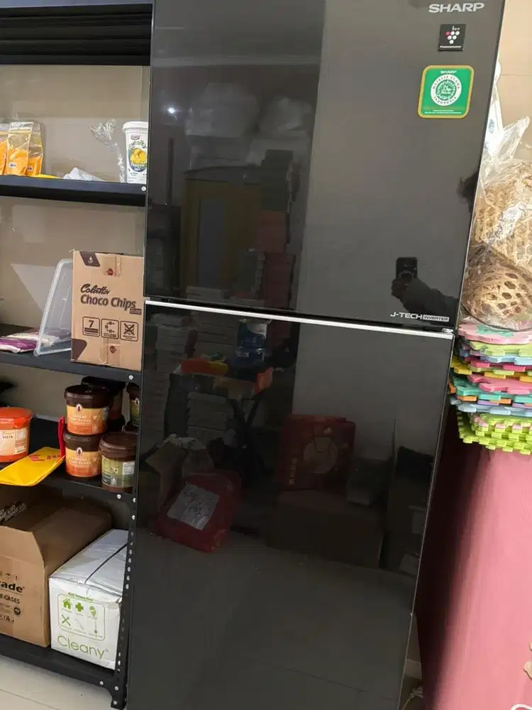 Kulkas Sharp Inverter 2 pintu MULUS TIDAK PERNAH DIPAKAI