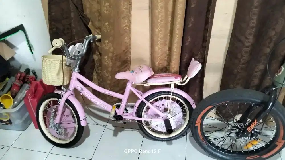 Sepeda Mini Cewek Pink