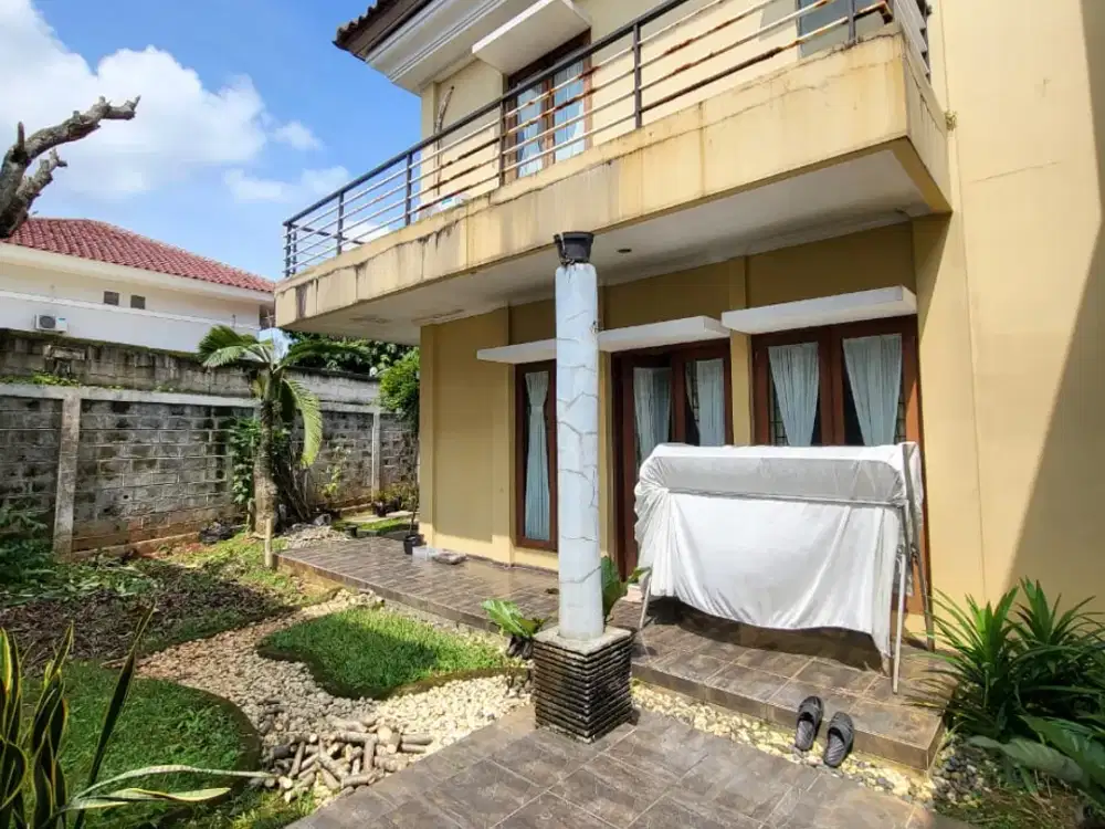 Dijual Rumah Bagus Strategis 2 Lantai Bebas Banjir Dalam Cluster Dekat Stasiun Sudimara di Bintaro Tangsel Sc-15812