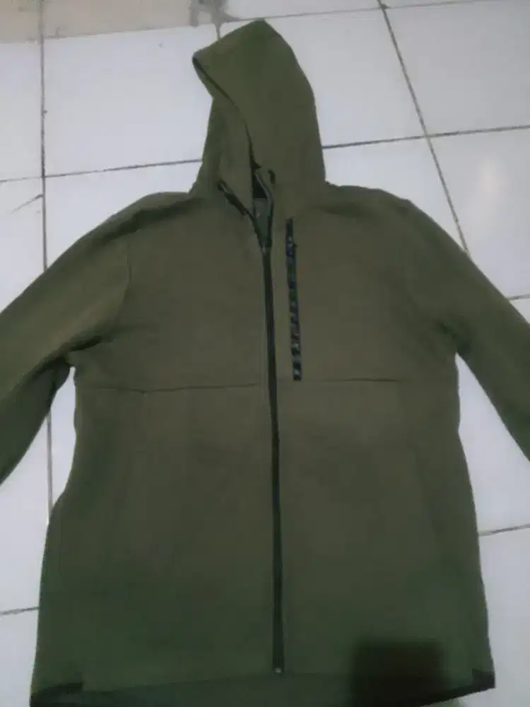 Jaket di jual hanya 50.000 nett