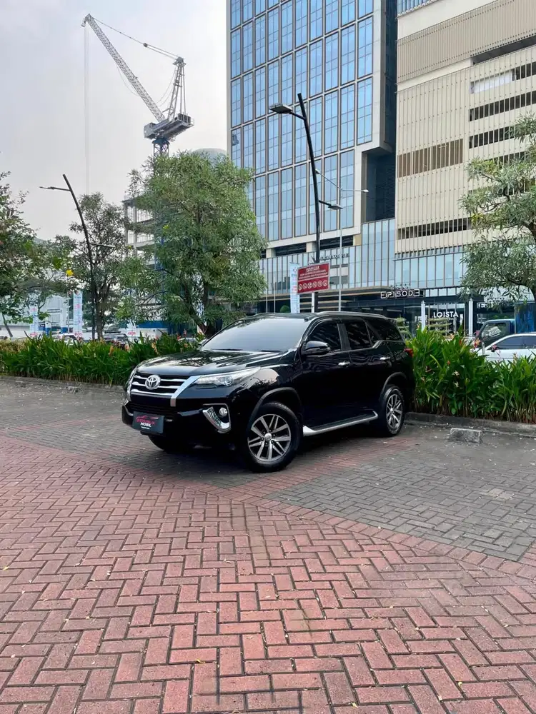 Toyota Fortuner 2.7 SRZ AT 2017 mobil siap pakai