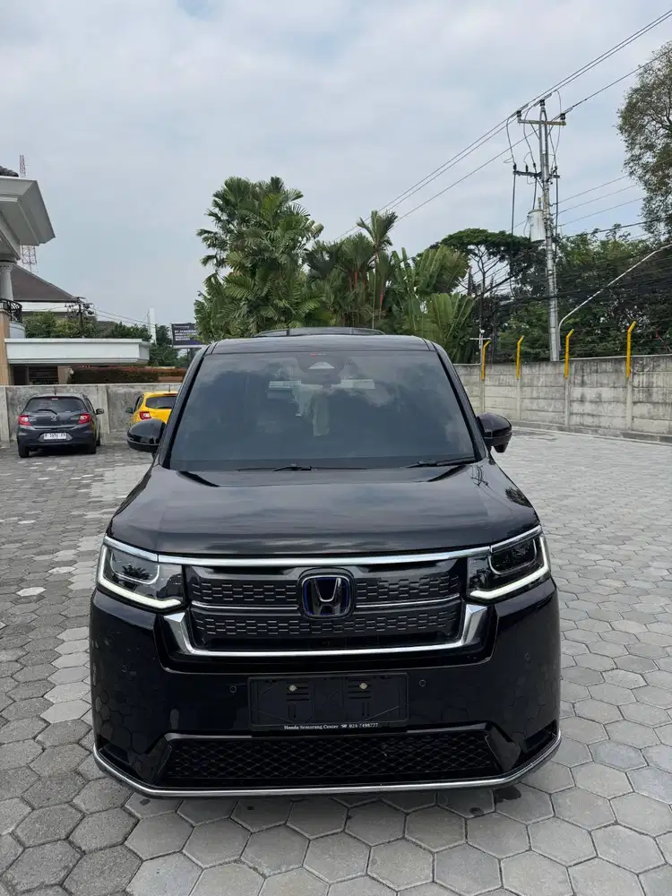PROMO HONDA STEP WGN HYBRID