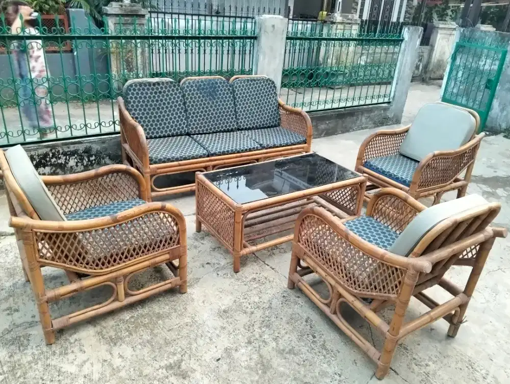 kursi rotan lama sgt berat