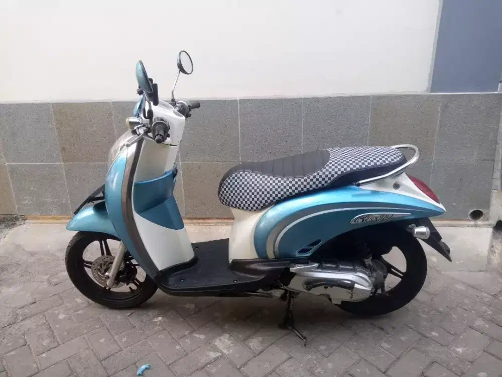 Di jual motor scoopy th 2011