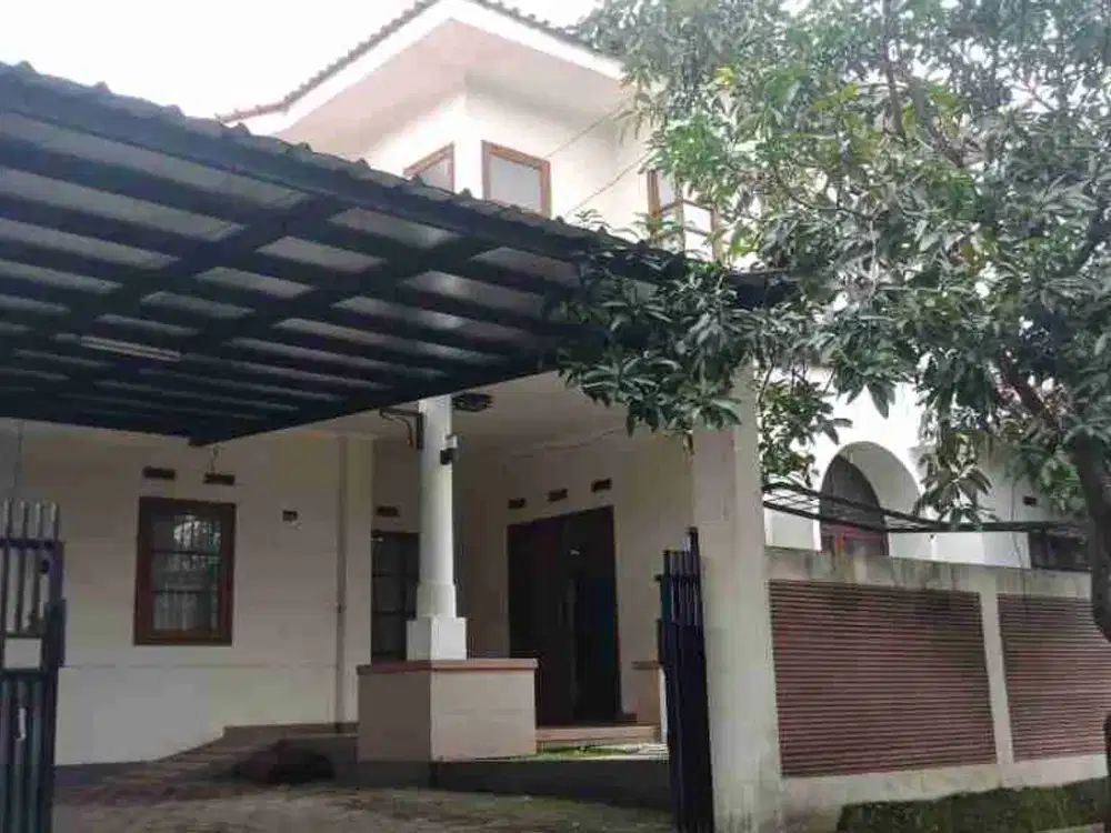 Dijual Rumah luas artistik di komplek arcamanik endah semi furnish