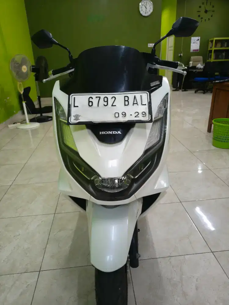 Rp. 31.000.000,- Honda PCX 160 ABS Tahun 2024 Km 13.500