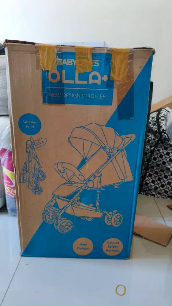 Masih baru!! Stroller Babydoes olla+ warna grey