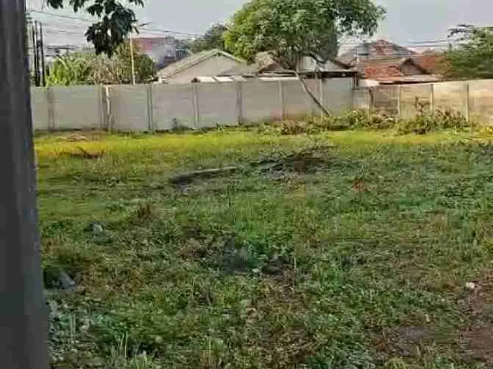 GUDANG DI CISAUK, JALAN LEWAT CONTAINER 40 FEET