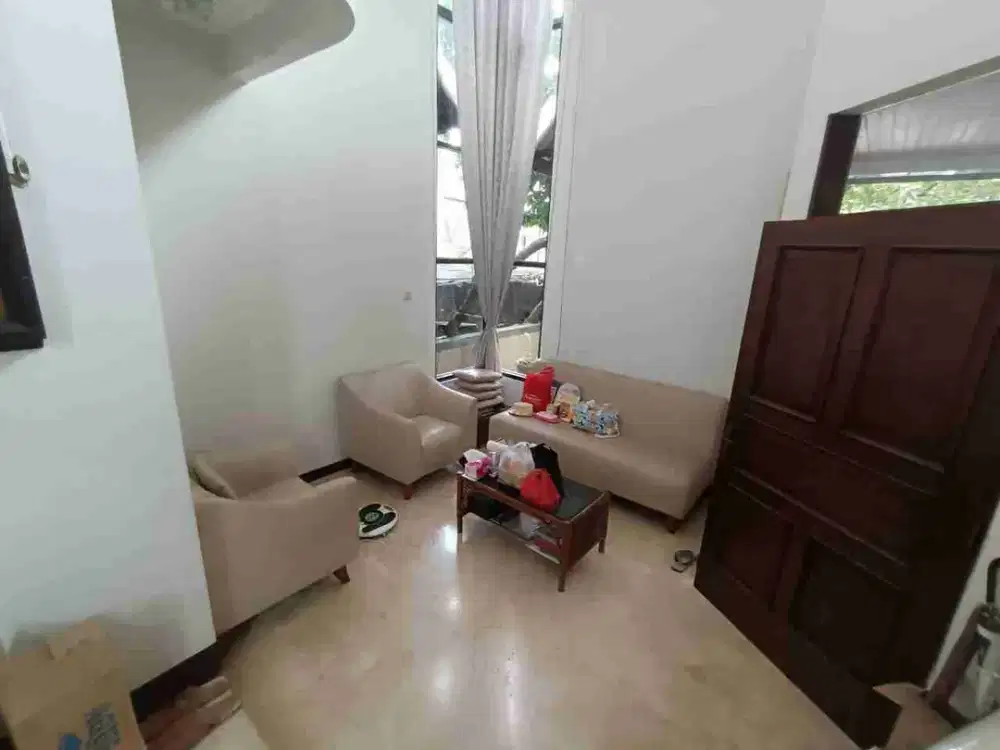 Rumah Intercon Kebun Jeruk 240m
