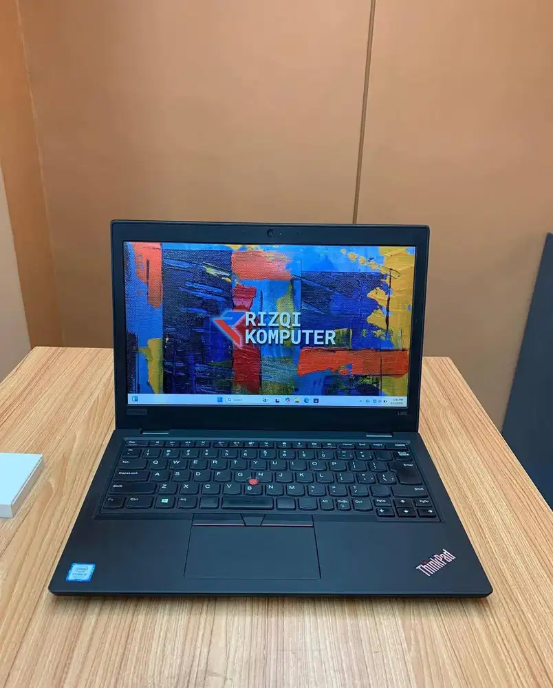 Lenovo Thinkpad L380 intel Core i5 8250U VGA Intel UHD Graphics 620 Ra