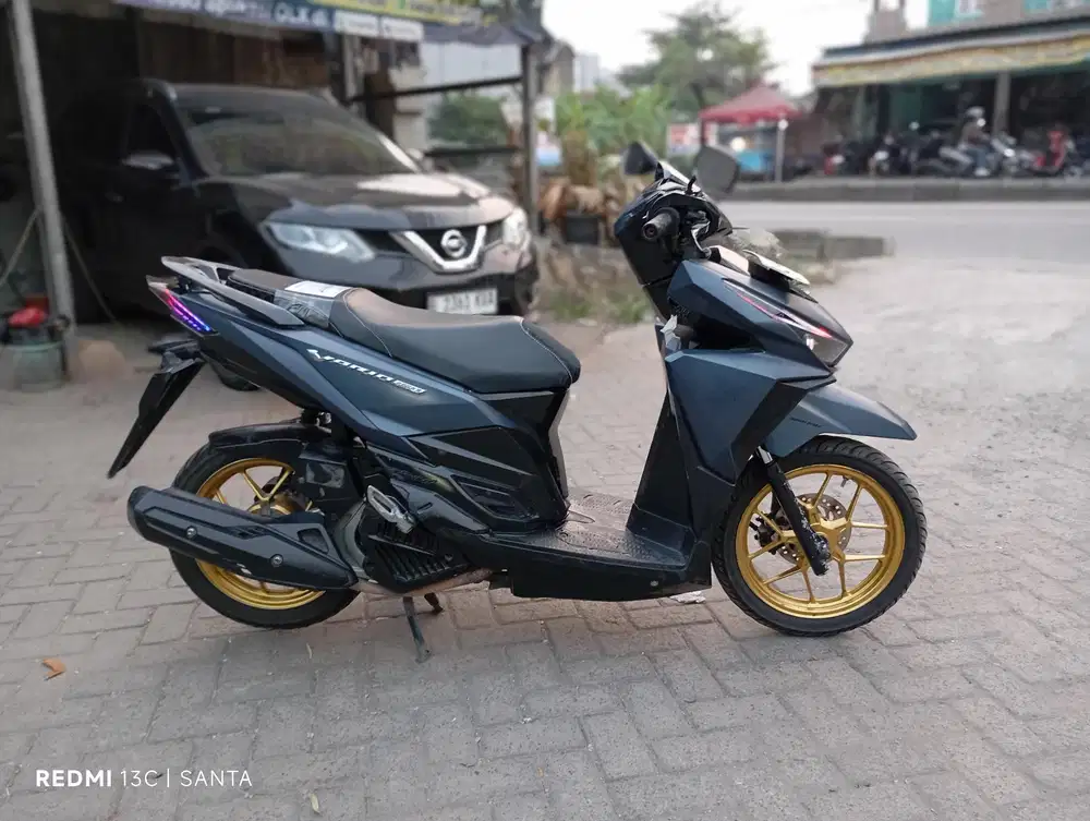 Honda Vario 150 LED tahun 2017 free balik nama