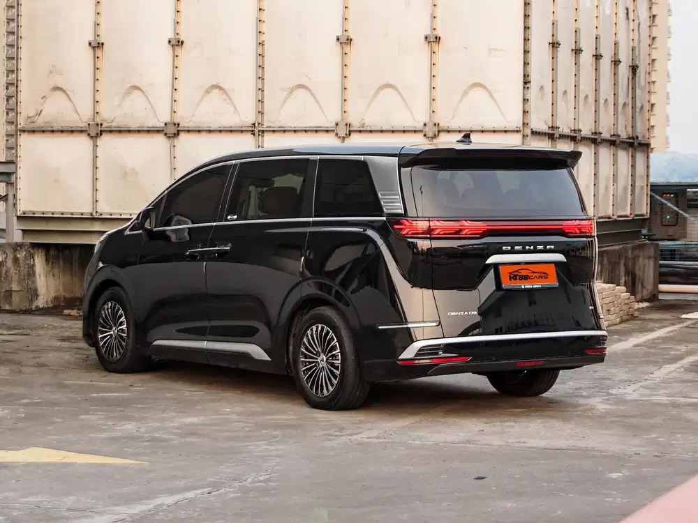 [LOW KM] DENZA D9 EV AT 2025 / 2026 HITAM