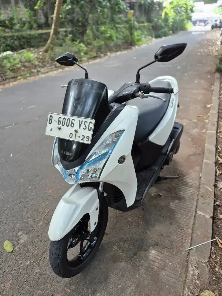 Dijual Yamaha Lexi 125 tahun 2019 pajak hidup