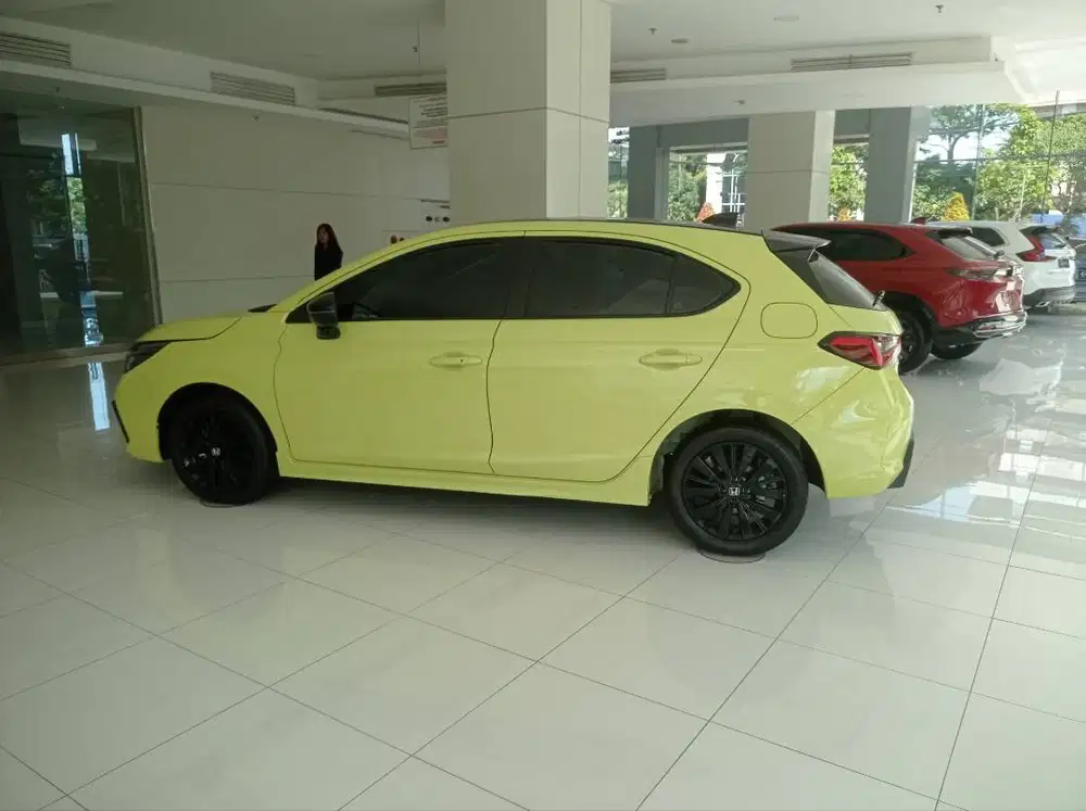 City Hatchback RS 2025 mulus dan terawat.