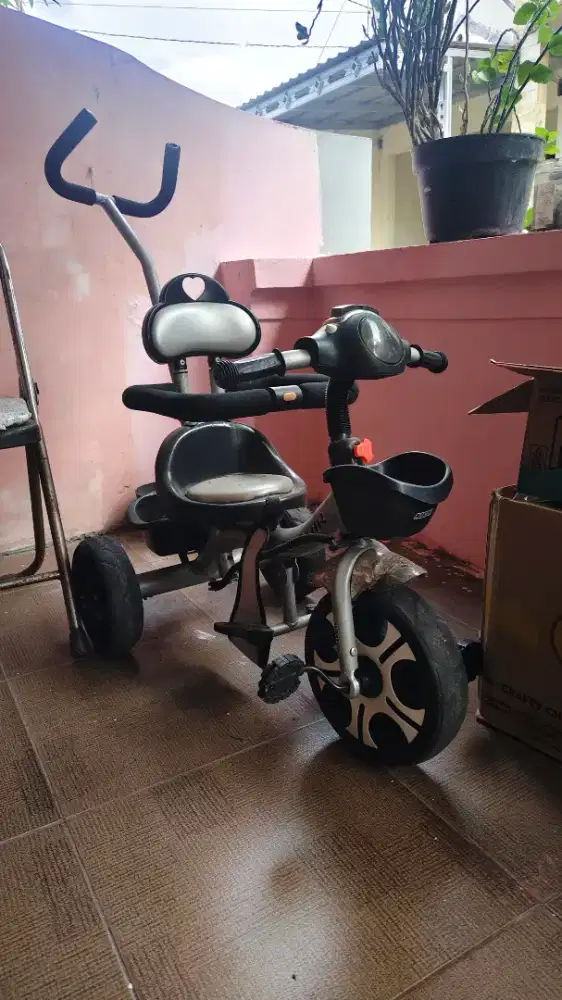 Sepeda anak roda 3