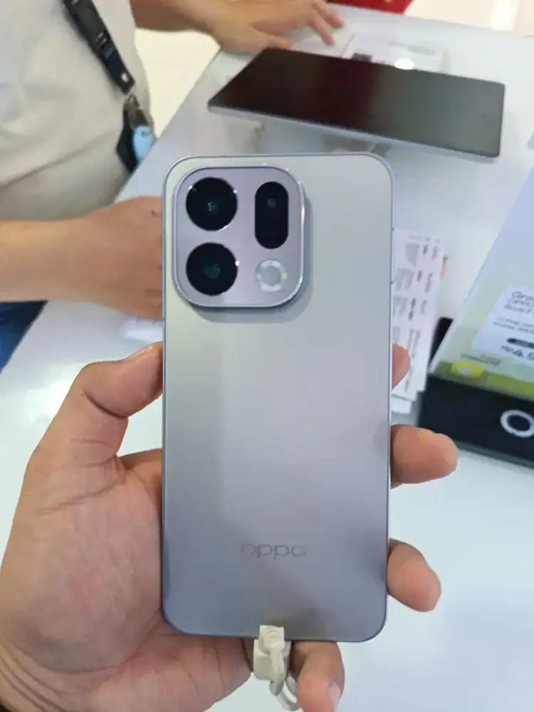 OPPO FIND X9 (ERAFONE BINTARO PLAZA)