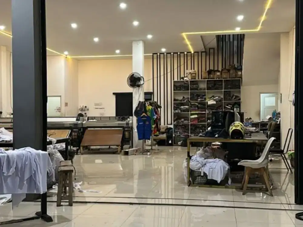 Dijual Ruko 3 Lantai NYaman Siap Pakai Cocok Untuk Usaha Lokasi di Babakan Sari Kiaracondong Bandung