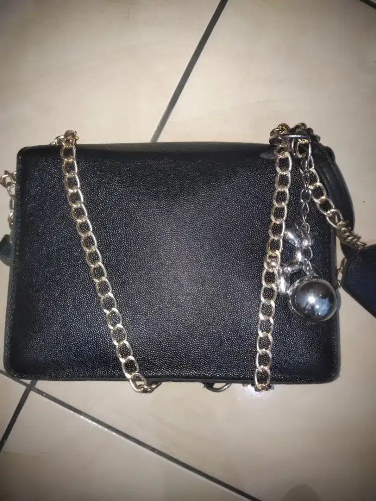 Tas Selempang Wanita YSL Hitam